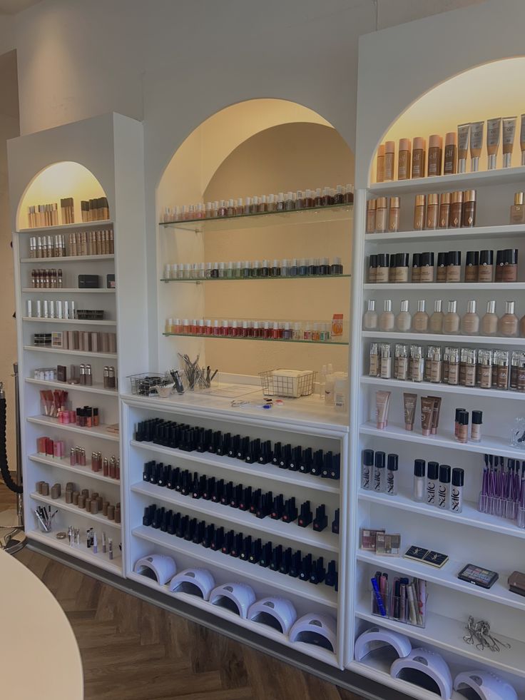 فروشگاه لوازم آرایشی رز